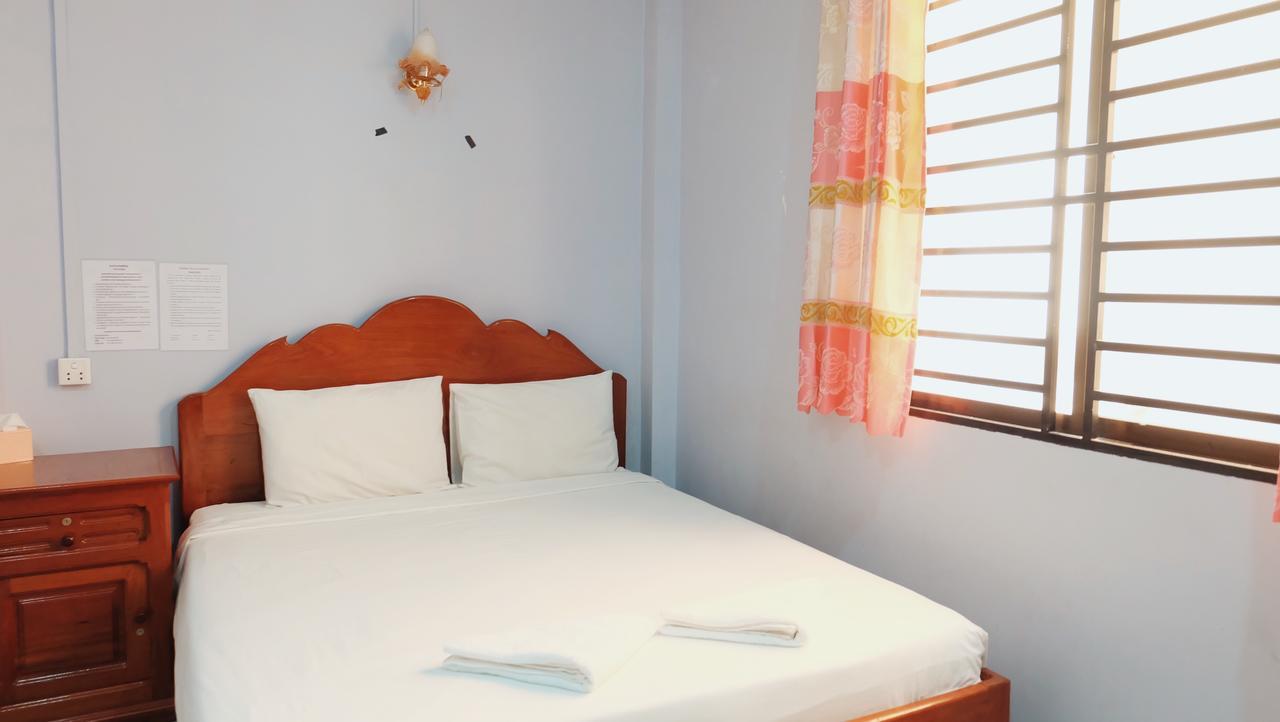 Khmer Village Guesthouse Phnom Penh Extérieur photo